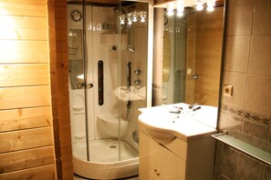 Chalet | Baño | Regadera 