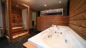 Bathtub