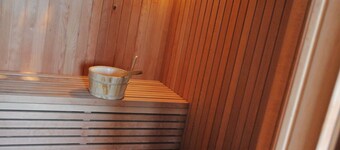 Holiday Home in Bastogne With Sauna & Bubble Bath