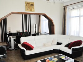 独立别墅 | 起居区