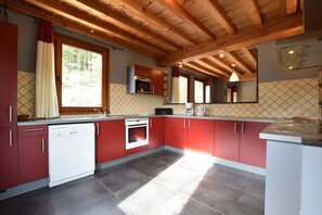 House | Private kitchen | Highchair - Rendeux Retreat With Sauna (Rendeux)