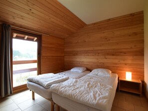 บ้านพัก | 7 ห้องนอน, ตกแต่งพิเศษโดยเฉพาะ, ผ้าปูที่นอน