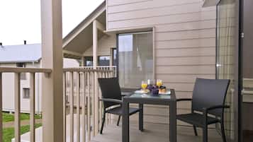 Villa | Balcony