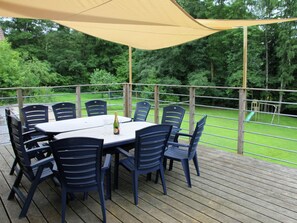 Dining - Luxurious Holiday Home With Sauna in Spa (Spa)