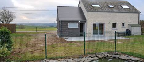 บริเวณภายนอก