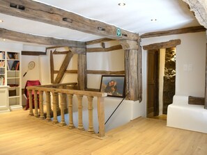 4 Schlafzimmer, individuell eingerichtet, Bettwäsche