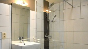 Bathroom - Sandwiched Between Luxembourg, Belgium and Luxembourg, a Happy Home (Bastogne)