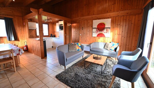 Bungalow | Oppholdsrom