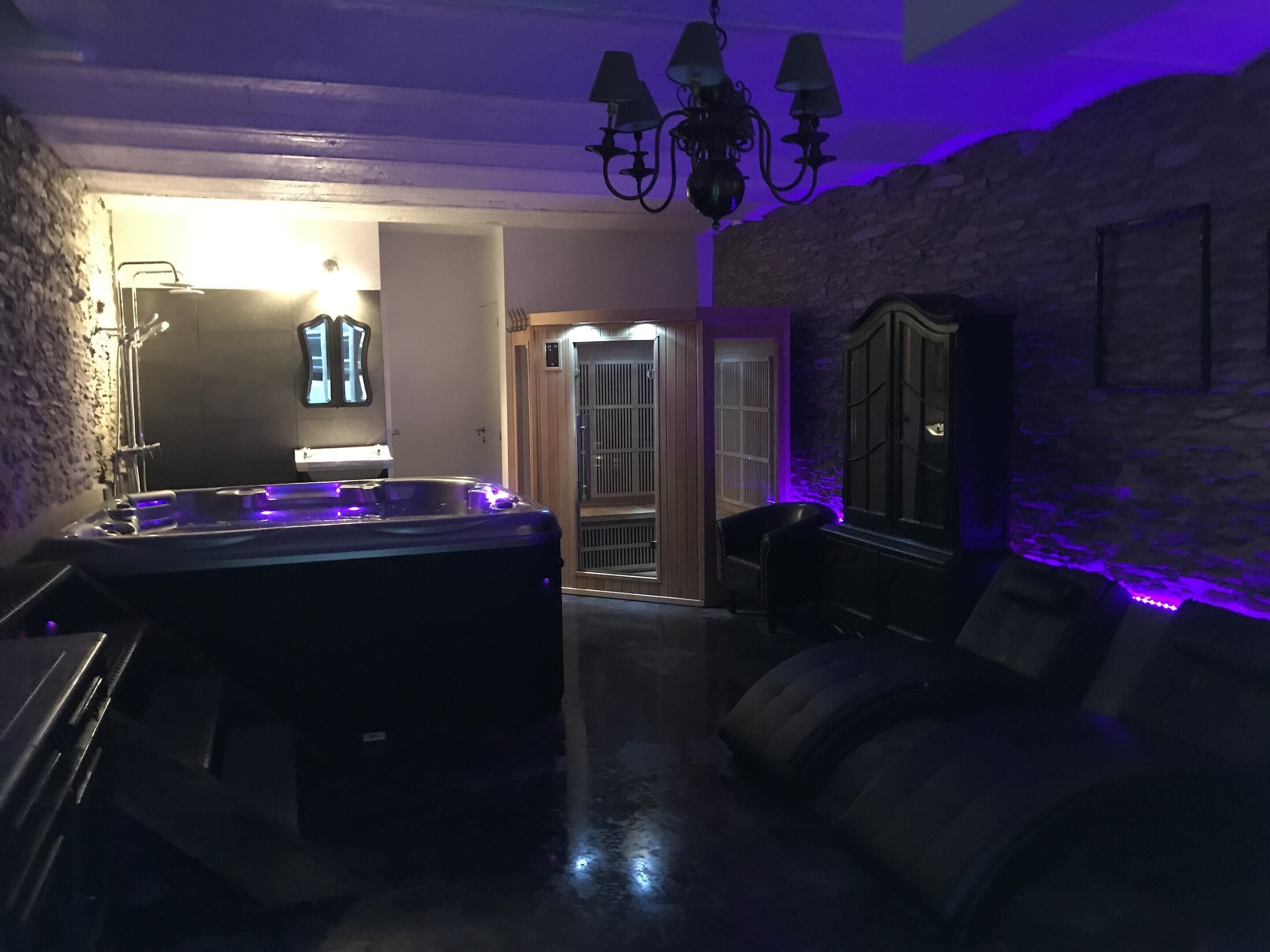 House | Spa treatment