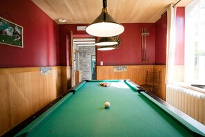 Games room - Chateau in Stavelot With Private Pool & Sauna (Stavelot)