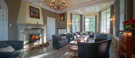 House | Living room