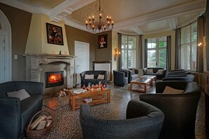 Living room - Chateau in Stavelot With Private Pool & Sauna (Stavelot)