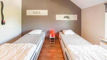 Ferienhaus | 6 Schlafzimmer, individuell eingerichtet, Bettwäsche