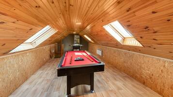 غرفة الألعاب