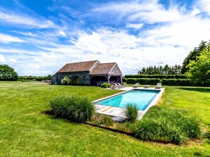 House | Pool