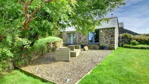 Exterior - Attractive Holiday Home in Saint Breward With Private Garden (Bodmin)