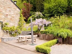 House | Balcony - Cozy Holiday Home in Anseremme With Sauna (Dinant)
