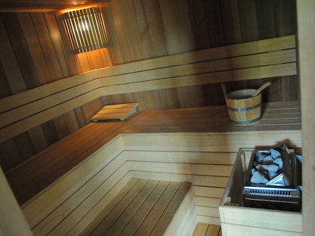 Inviting Holiday Home, Near Cave of Lorette, Namur and Parc Naturel Rgional des Ardennes