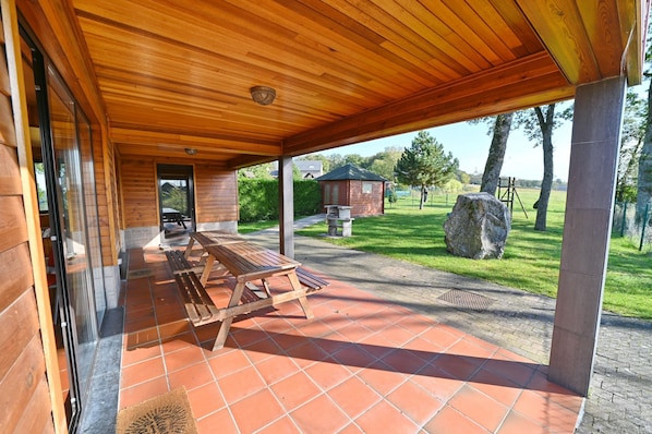 Balcony - Holiday Home in Durbuy With Garden & BBQ (Durbuy)