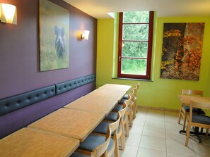 Dining - Holiday Home in the Middle of the Forest, Ideal for a Family Reunion (Nassogne)