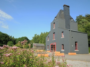 Balcony - Holiday Home in the Middle of the Forest, Ideal for a Family Reunion (Nassogne)