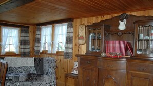 Living room - Detached Chalet, Terrace Overlooking Simplon Pass, Plenty of Peace and Nature (Birgisch)