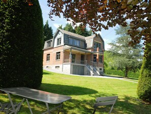 Exterior - Holiday Home in Durbuy With Garden & BBQ (Durbuy)