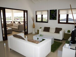 Living room - Spacious Villa With Phenomenal Views, Walking Distance to the Beach (Jan Thiel)