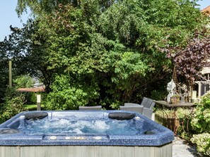 Spa - Luxury Furnished Apartment in West Flanders (Heuvelland)
