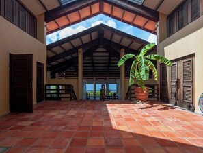 Reception - Villa with Swimming Pool & Great Sea View near Center of Kralendijk on Bonaire (Kralendijk)