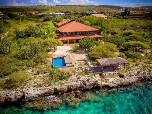 Villa with Swimming Pool & Great Sea View near Center of Kralendijk on Bonaire