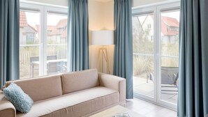 Unclassified image, 3 of 45, button - Villa, two Bathrooms and a Washing Machine, Near Ostend (Bredene)