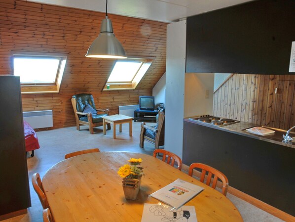 House | Living room - Functionally Furnished Bungalow Located in the Ourthe Valley (Hotton)