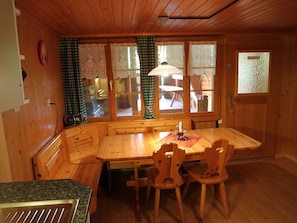 Dining - Large Farmhouse in Horboden With Garden (Diemtigen)