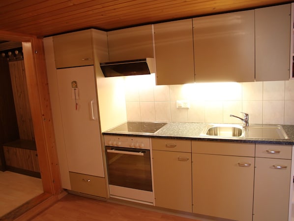 Oven - Large Farmhouse in Horboden With Garden (Diemtigen)