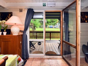 5 bedrooms, individually furnished - Beautiful, Atmospheric and Spacious Chalet With Sauna, Open and Covered Terraces and Garden (Durbuy)