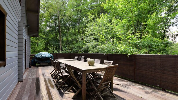 Balcony - Beautiful, Atmospheric and Spacious Chalet With Sauna, Open and Covered Terraces and Garden (Durbuy)