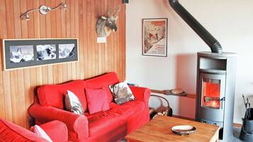 Chalet | Living area