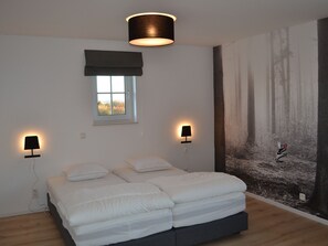 Hus | 5 sovrum, unika möbler och sängkläder