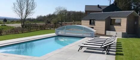 Hus | Pool | Inomhuspool och utomhuspool