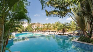 Unclassified image, 2 of 36, button - Modern Villa Near the Beach of Mambo With Private Pool (Willemstad)