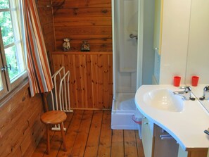House | Bathroom - Modern Holiday Home in Durbuy With Garden (Durbuy)