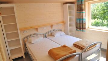 Chalet | 5 bedrooms, individually furnished