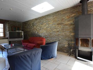 Living area - Holiday Home in Tenneville With Private Sauna (Tenneville)