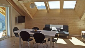 Living room - Gorgeous Chalet in Rosswald in Prime Location (Termen)