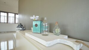 Unclassified image, 5 of 20, button - Modern Villa in Jan Thiel with Hot Tub (Jan Thiel)