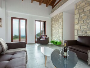 Villa | Living area - Villa in Arkadi With Pool Near the Sea (Rethymno)