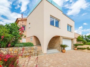 Exterior - Seaview Villa in Kornic Kvarner with Outdoor Hot Tub (Krk)