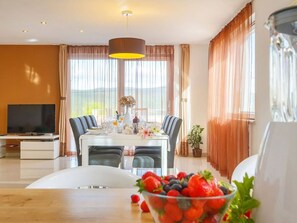 Dining - Seaview Villa in Kornic Kvarner with Outdoor Hot Tub (Krk)