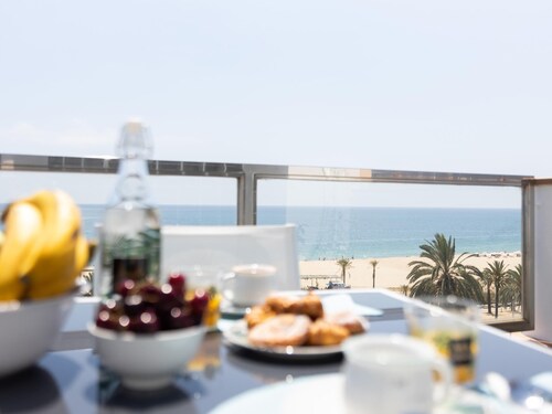 25km From Barcelona Front beach apartment.mat17